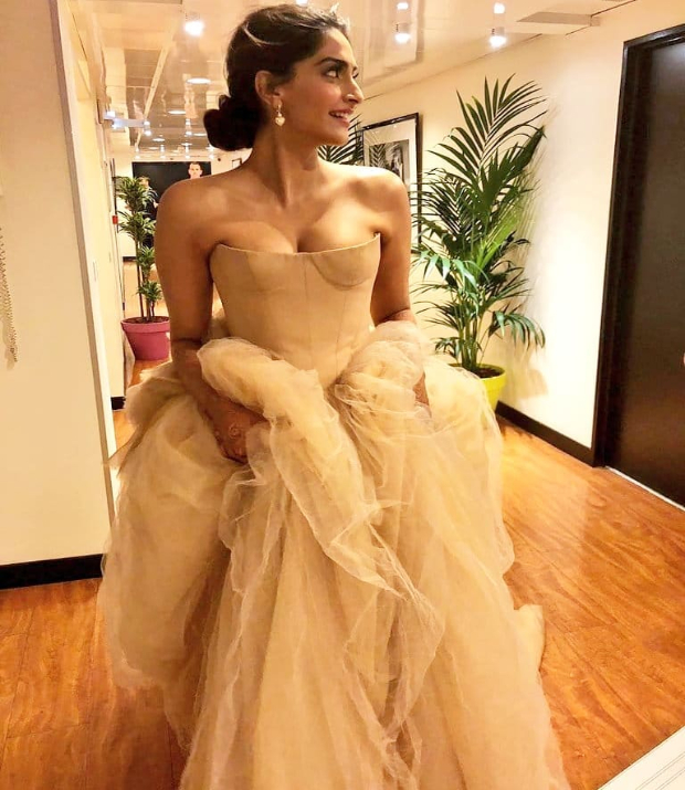 Sonam Kapoor Cannes 2018 (3)