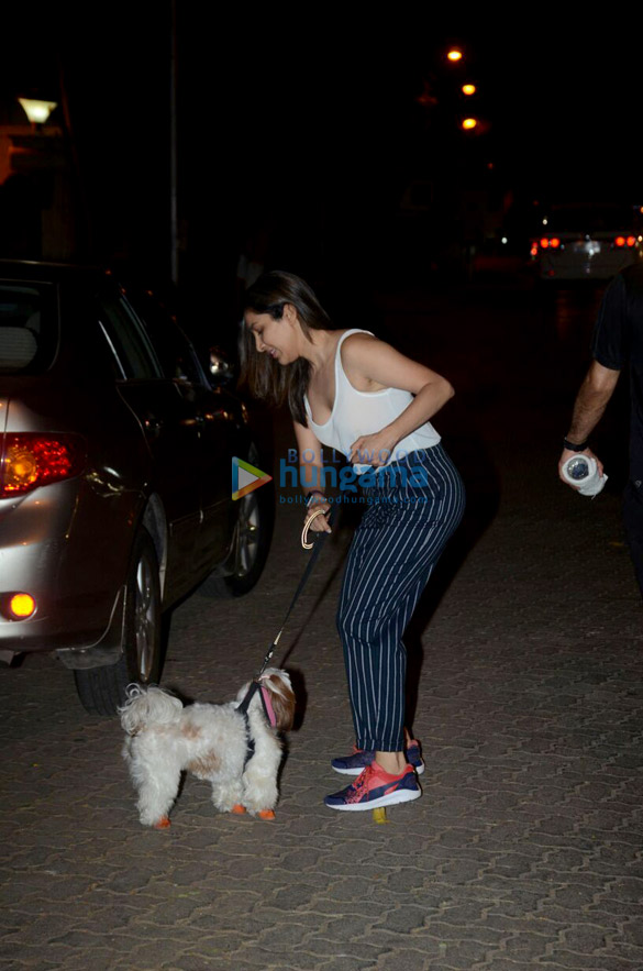 sophie chaudhary snapped at pali hill in bandra 4