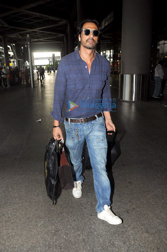 sunny leone kangana ranaut and others snapped at the airport 3