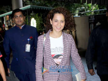 Salman Khan, Jacqueline Fernandez, Sunny Leone and others snapped at the airport