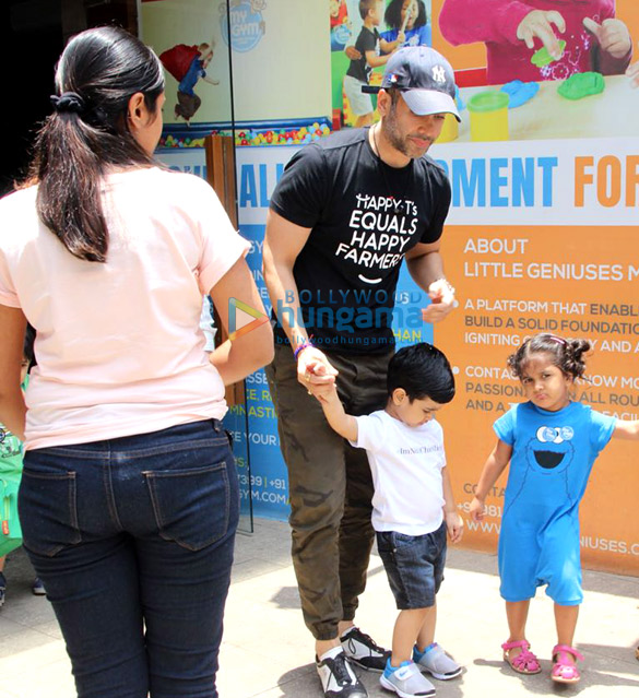 tusshar kapoor spotted at laksshya kapoors playschool 5