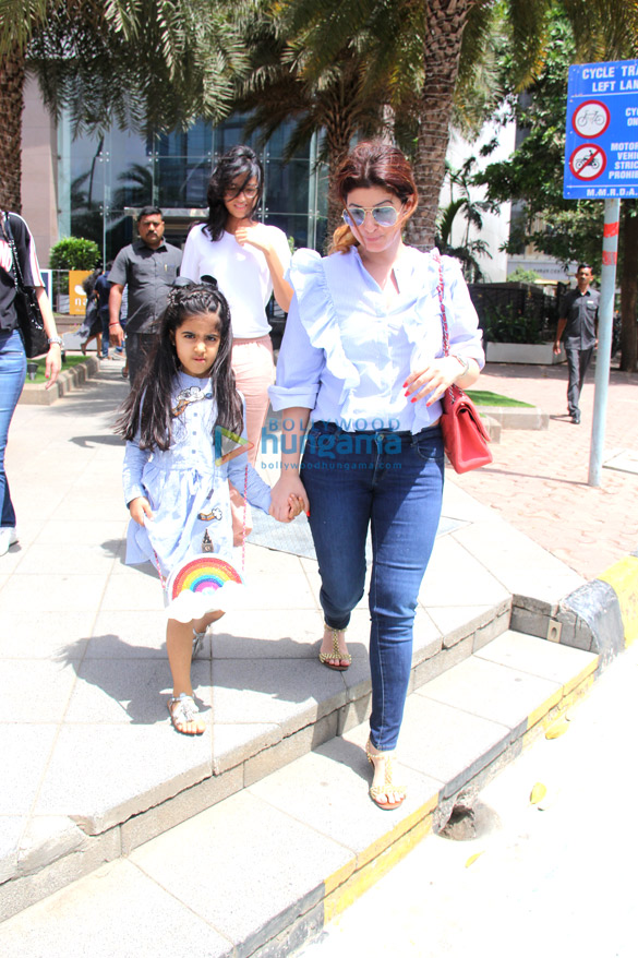 Twinkle Khanna snapped with her daughter and friends at Yauatcha in BKC