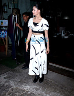 Urvashi Rautela spotted at Silver Beach Cafe
