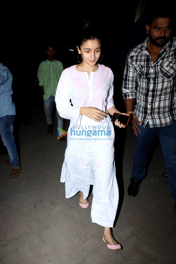 alia bhatt snapped at meheboob studio shooting for bramhastra 6