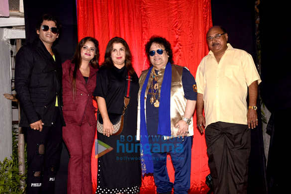 bappi lahiri and farah khan grace the poster launch of the film do pal pyar ke 3