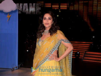 Nawabzaade cast Raghav Juyal, Dharmesh Yelande and Punit Pathak snapped shooting with Madhuri Dixit on the sets of Dance Deewane