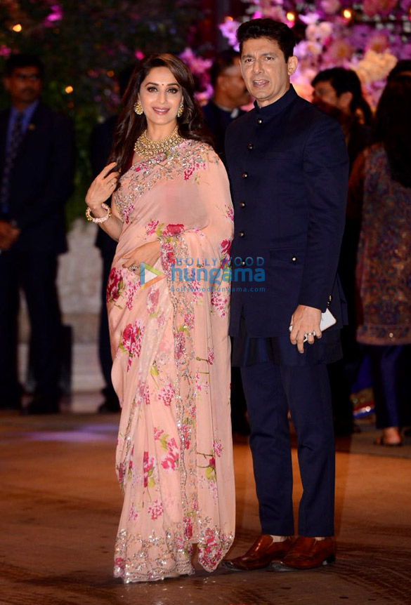 celebs grace akash ambani and shloka mehtas engagement party 32