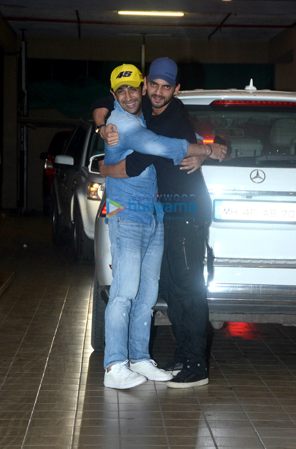 celebs grace the race 3 after party 7