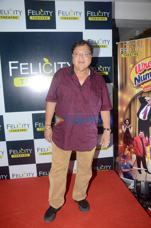 celebs grace the premiere of the play wrong number in mumbai 9
