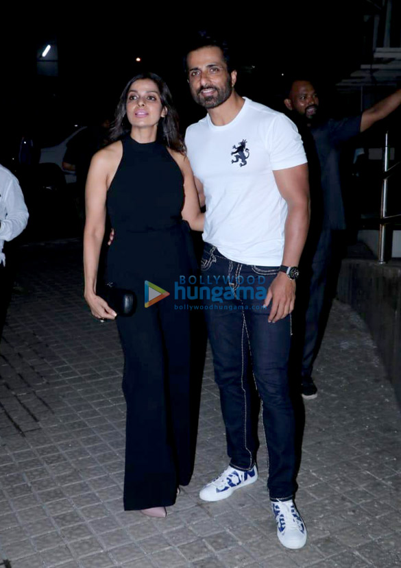 celebs grace the special screening of race 3 23