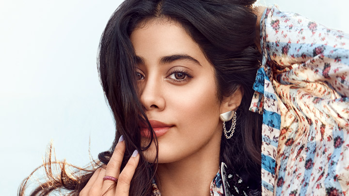 Dhadak girl Janhvi Kapoor opens up like never before | Behind the scenes of Vogue India Cover for June 2018