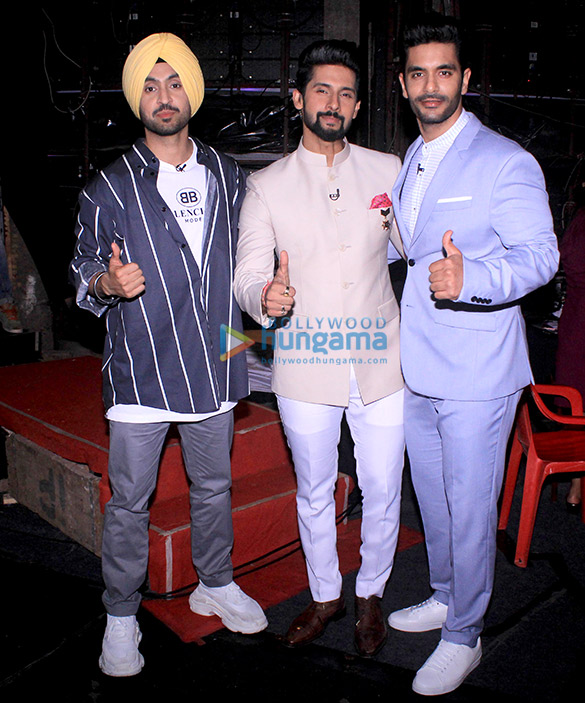 diljit dosanjh and angad bedi promote soorma on the sets of sabse smart kaun 1