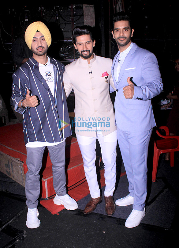 diljit dosanjh and angad bedi promote soorma on the sets of sabse smart kaun 3