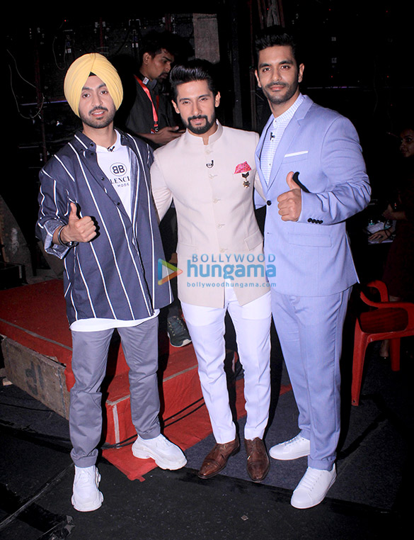 Diljit Dosanjh and Angad Bedi promote ‘Soorma’ on the sets of Sabse Smart Kaun Diljit Dosanjh and Angad Bedi promote ‘Soorma’ on the sets of Sabse Smart Kaun