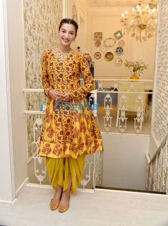 gauahar khan snapped celebrating eid at her residence 2