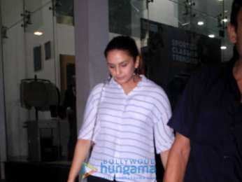 Huma Qureshi spotted at Siddhrth Roy Kapoor's office in Khar