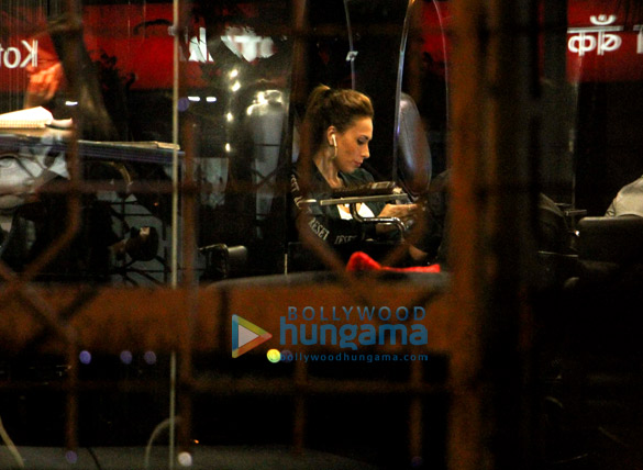 iulia vantur spotted at tip toe in juhu 3