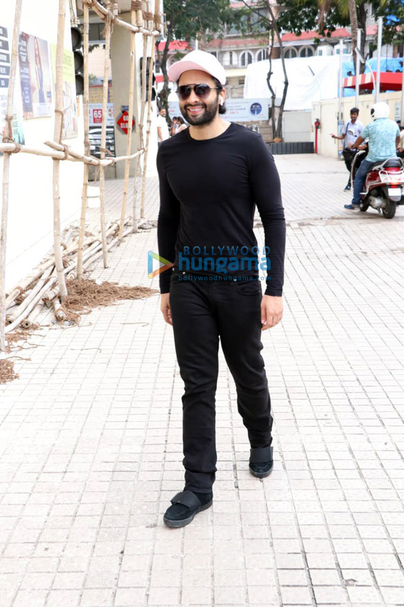 jackky bhagnani spotted at pvr juhu 1