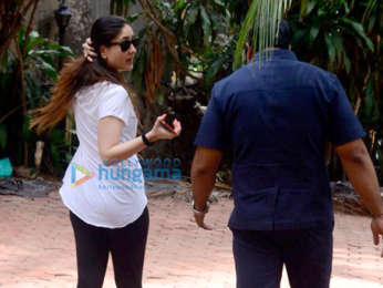 Kareena Kapoor Khan spotted after dance rehearsals in Bandra