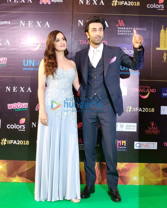 kartik aaryan zaira wasim bobby deol and others grace the iifa awards 2018889
