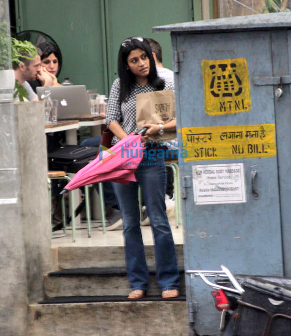 konkona sen sharma spotted at kitchen garden 2