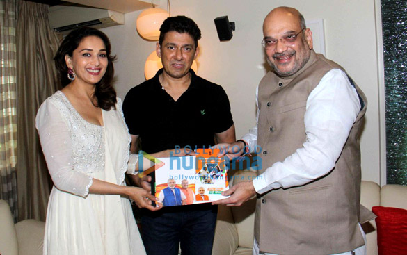 madhuri dixit snapped meeting amit shah 1