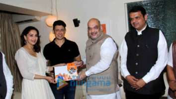 Madhuri Dixit snapped meeting Amit Shah
