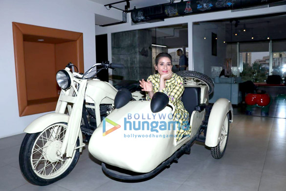manisha koirala snapped promoting sanju at rajkumar hiranis office 1