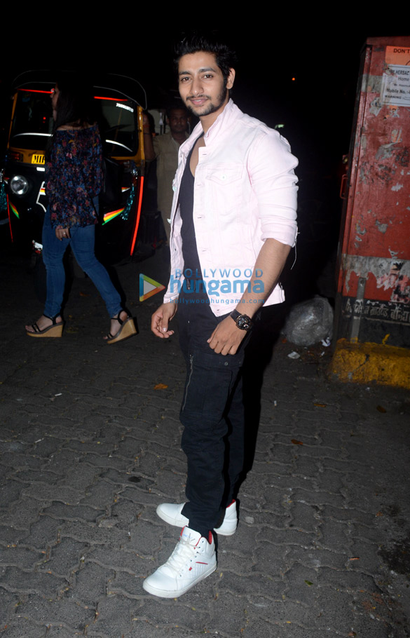 radhika apte kalki koechlin and others snapped at after party of lust stories at 145 cafe bar 3