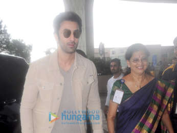 Ranbir Kapoor snapped at the airport leaving to attend the IIFA awards in New York