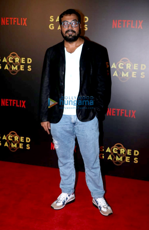 saif ali khan nawazuddin siddiqui and others grace the red carpet screening of netflixs first original series sacred games 4