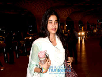 Salman Khan, Jacqueline Fernandez, Janhvi Kapoor, Bipasha Basu and others snapped at the airport