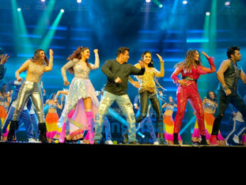 Salman Khan, Jacqueline Fernandez and others snapped at Dabangg Tour