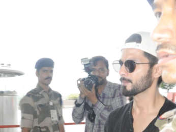 Shahid Kapoor snapped leaving to attend the IIFA awards
