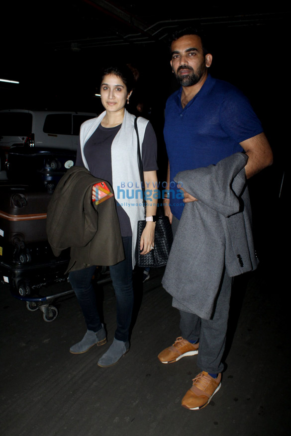 shraddha kapoor shahid kapoor amyra dastur and others snapped at the airport 002