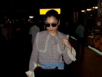 Shraddha Kapoor, Suniel Shetty, Urvashi Rautela and others snapped at the airport