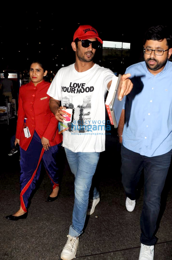sushant singh rajput and sophie choudry snapped at the airport 1