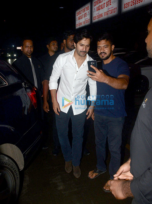 varun dhawan and natasha dalal snapped at koko in lower parel 6