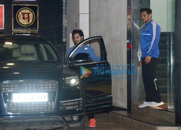 varun dhawan snapped post gym session 1 2