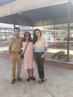 On The Sets Of The Movie 5 Weddings