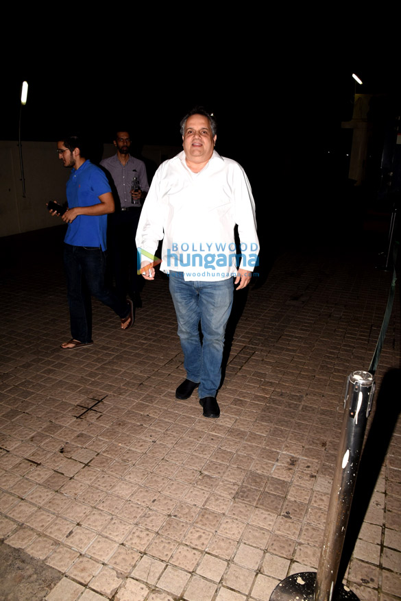 akshay kumar yami gautam and kartik aaryan snapped at pvr juhu 2