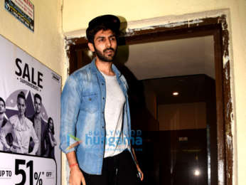 Akshay Kumar, Yami Gautam and Kartik Aaryan snapped at PVR, Juhu