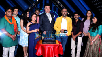Anu Malik, Vishal Dadlani and Neha Kakkar snapped along with the contestants on the sets of Indian Idol