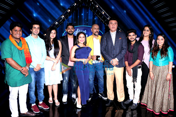 Anu Malik Vishal Dadlani And Neha Kakkar Snapped Along With The Contestants On The Sets Of