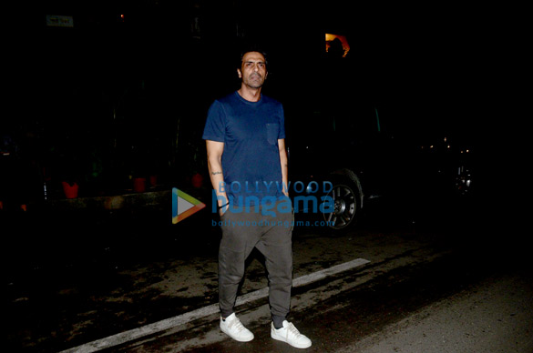 Arjun Rampal snapped at Pali Bhavan Arjun Rampal snapped at Pali Bhavan