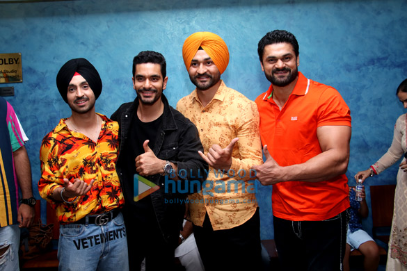 celebs grace the special screening of soorma4 1