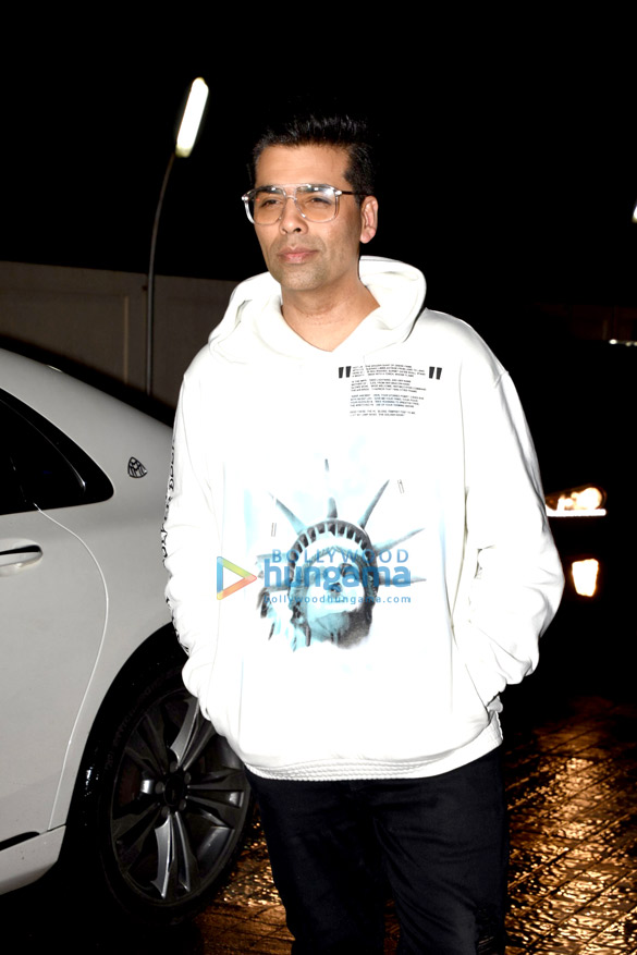 celebs grace the special screening of dhadak 4