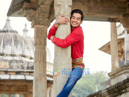 REVEALED: Ishaan Khatter’s red shirt in ‘Pehli Baar’ song from Dhadak was made out of four lehengas
