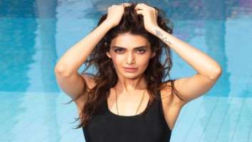 HOT! Karishma Tanna sizzles in a BLACK BIKINI