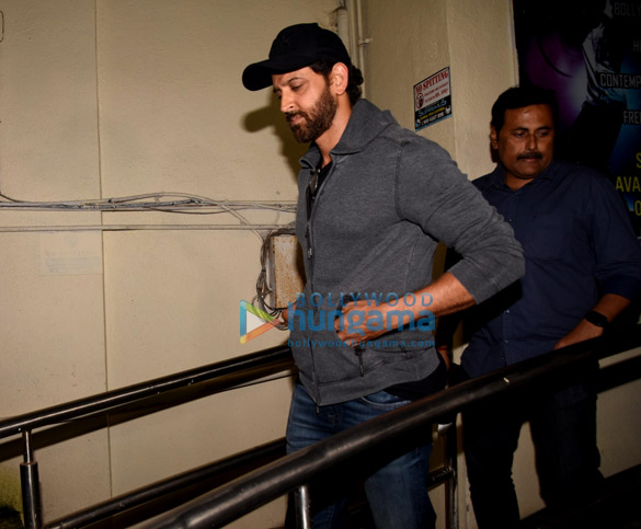 hrithik roshan and family snapped at pvr juhu 5